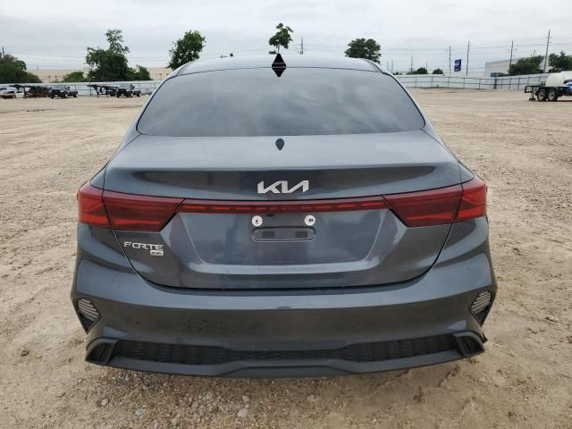 2024 KIA Forte LX