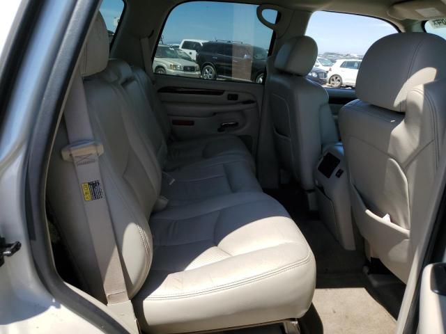 2004 Cadillac Escalade Luxury