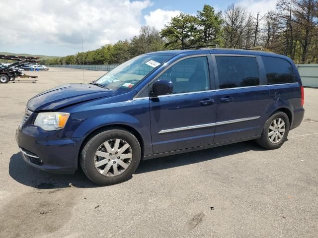 2013 Chrysler Town & Country Touring