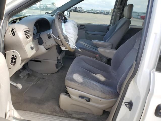 2001 Chrysler Voyager