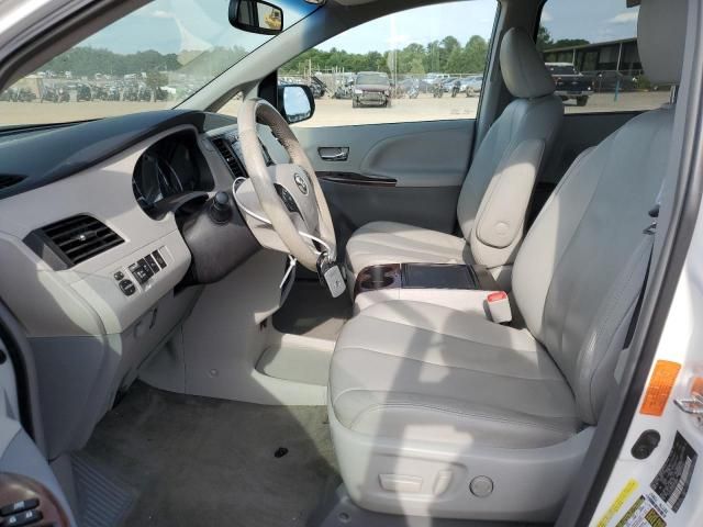 2014 Toyota Sienna XLE