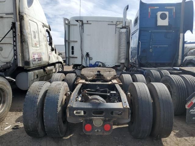 2006 Freightliner Conventional ST120