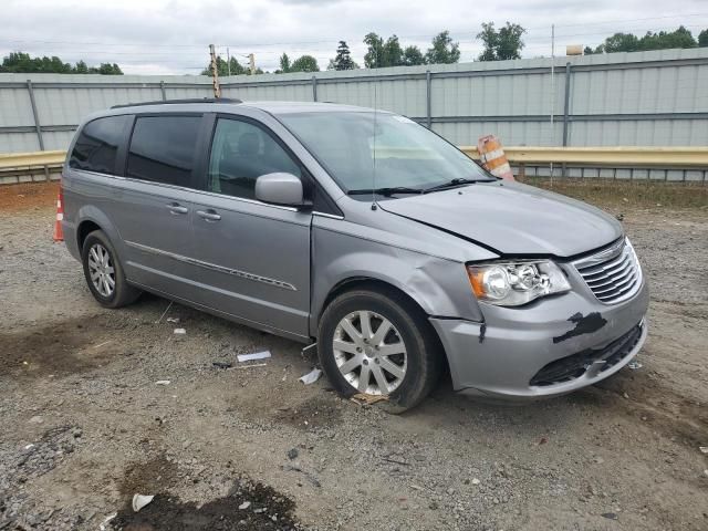 2016 Chrysler Town & Country Touring