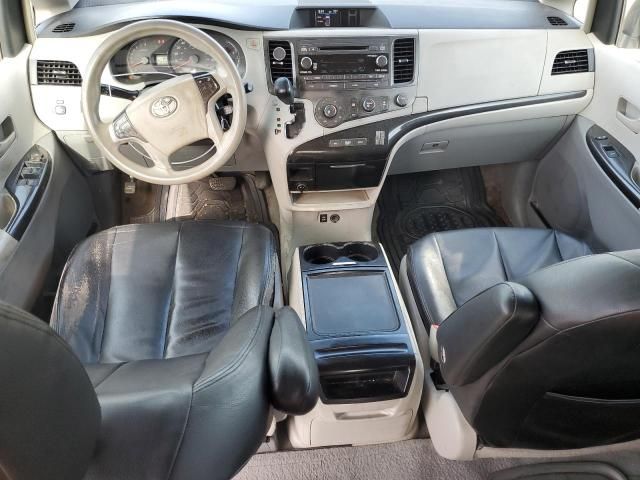 2012 Toyota Sienna LE