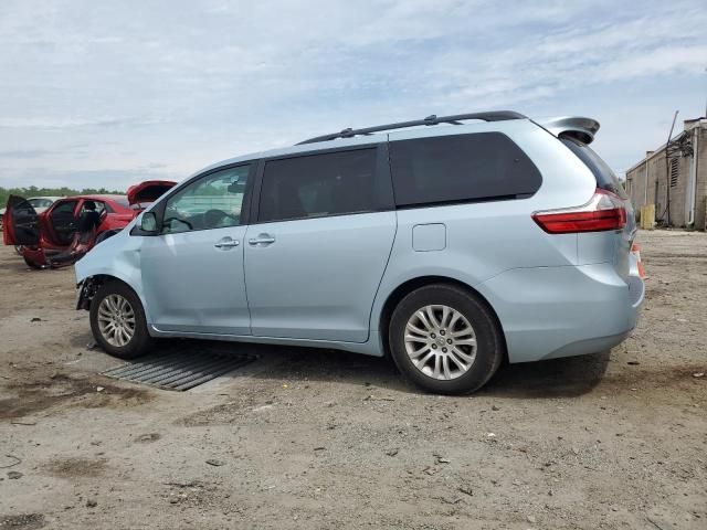 2015 Toyota Sienna XLE