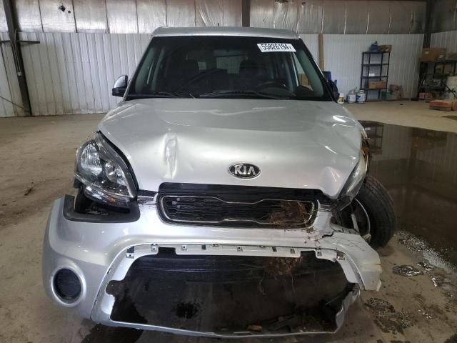 2013 KIA Soul +