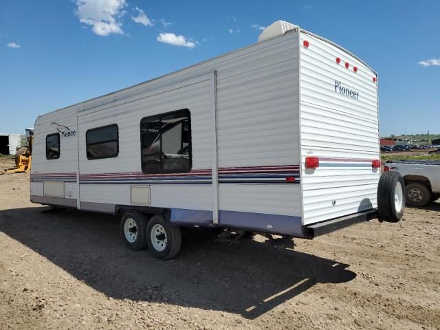 2004 Fleetwood Pioneer