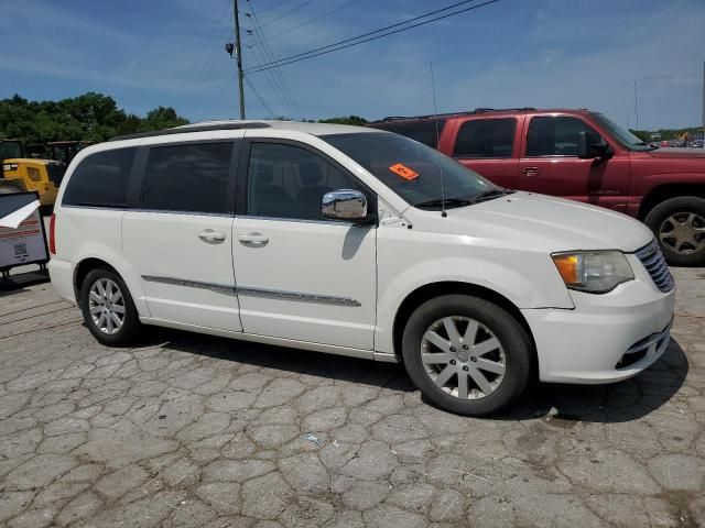 2011 Chrysler Town & Country Touring L