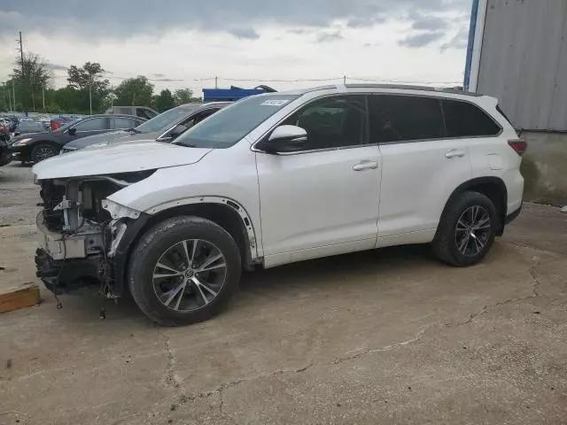 2016 Toyota Highlander XLE