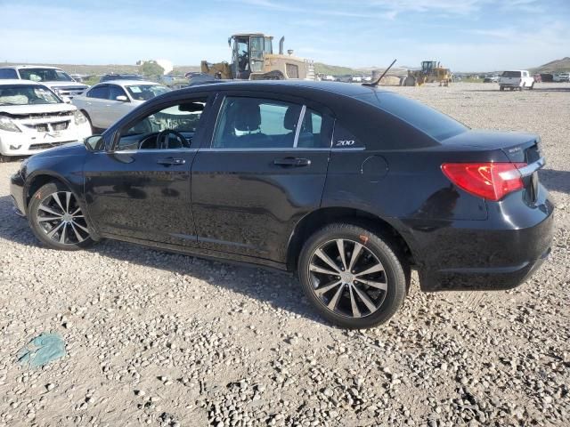 2013 Chrysler 200 Limited