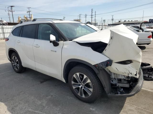 2020 Toyota Highlander Hybrid XLE