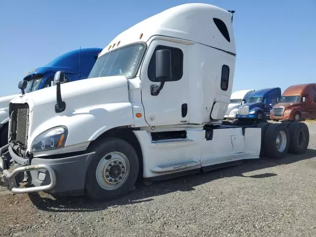 2016 Freightliner Cascadia 125