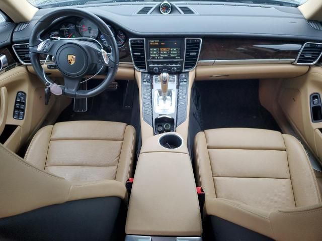 2016 Porsche Panamera S