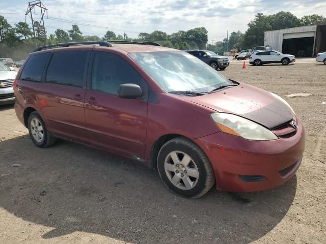 2010 Toyota Sienna CE