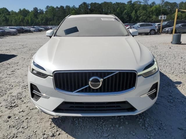 2022 Volvo XC60 B5 Momentum