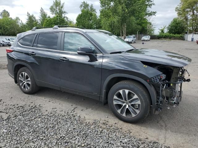 2023 Toyota Highlander Hybrid XLE