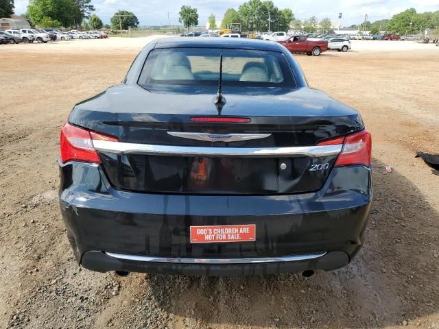 2011 Chrysler 200 Limited