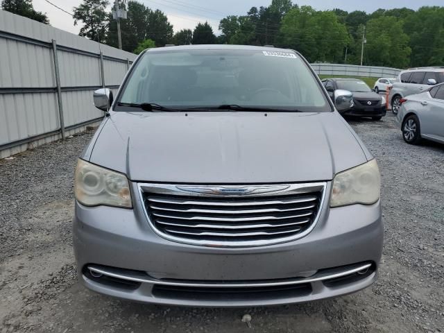 2013 Chrysler Town & Country Limited