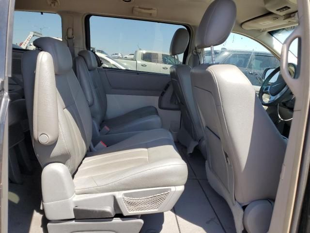 2008 Chrysler Town & Country Touring