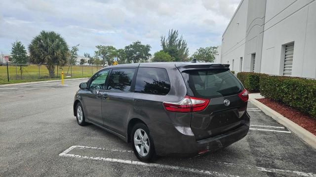 2020 Toyota Sienna L