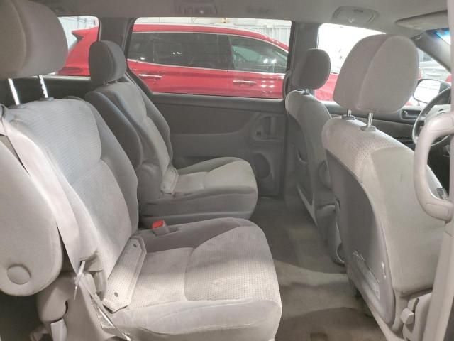 2006 Toyota Sienna CE