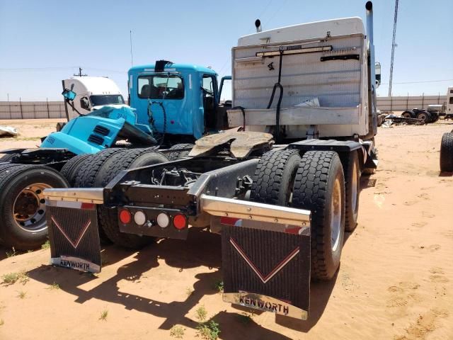 2015 Kenworth Construction T800