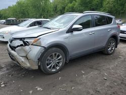 Vehiculos salvage en venta de Copart Marlboro, NY: 2017 Toyota Rav4 HV Limited