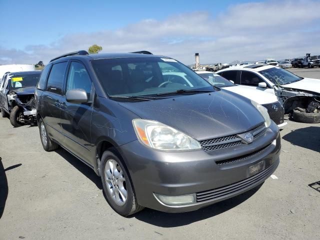 2004 Toyota Sienna XLE