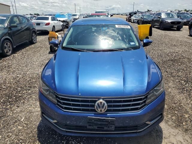 2016 Volkswagen Passat SE