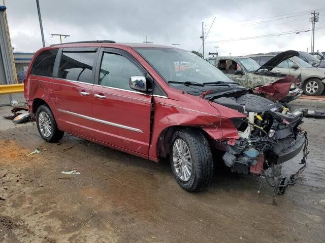 2013 Chrysler Town & Country Touring L