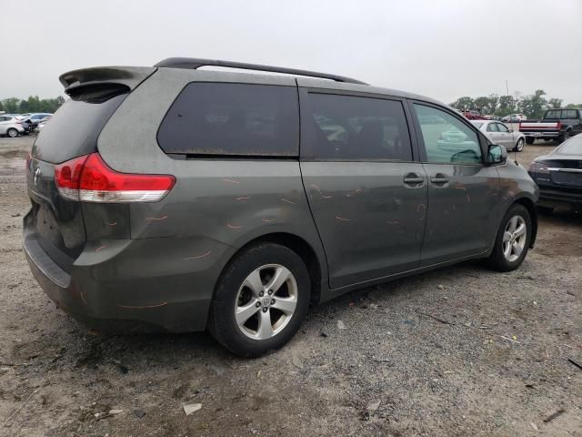 2011 Toyota Sienna LE