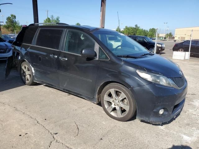 2014 Toyota Sienna Sport