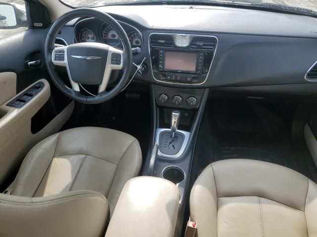 2013 Chrysler 200 Limited