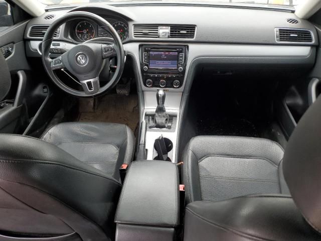 2013 Volkswagen Passat SE