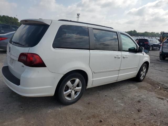 2011 Volkswagen Routan SE