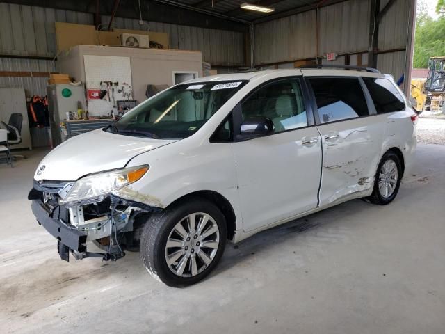 2012 Toyota Sienna XLE