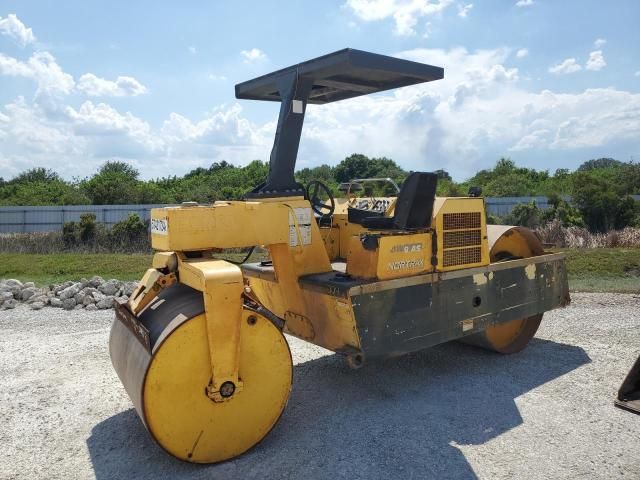 2013 Caterpillar Roller