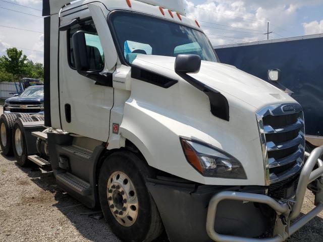 2022 Freightliner Cascadia 116