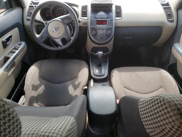 2010 KIA Soul +