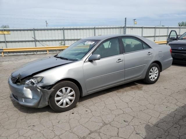 2005 Toyota Camry LE