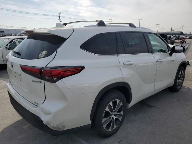 2020 Toyota Highlander Hybrid XLE