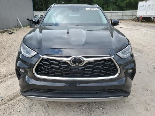 2021 Toyota Highlander Platinum