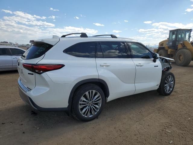 2021 Toyota Highlander Hybrid Platinum