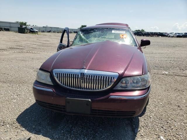 2007 Lincoln Town Car Signature