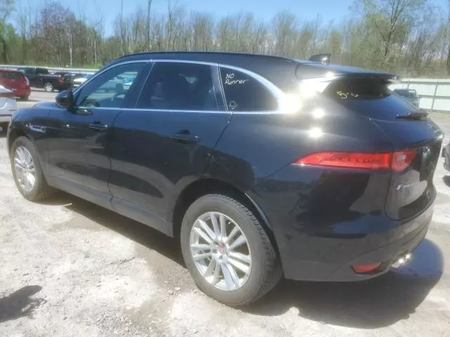 2017 Jaguar F-PACE Prestige