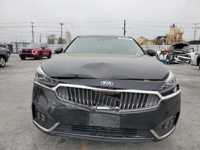 2017 KIA Cadenza Premium