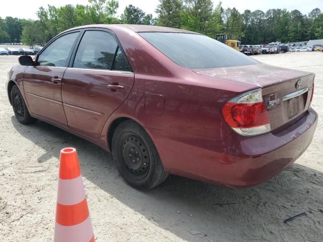 2005 Toyota Camry LE