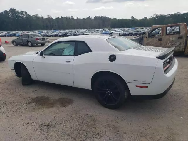 2017 Dodge Challenger SXT