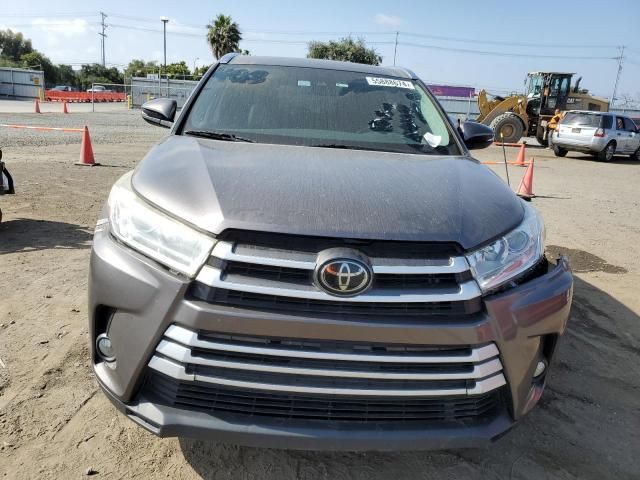 2019 Toyota Highlander SE