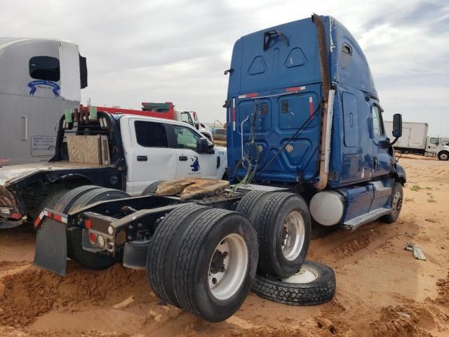 2008 Freightliner Cascadia 125